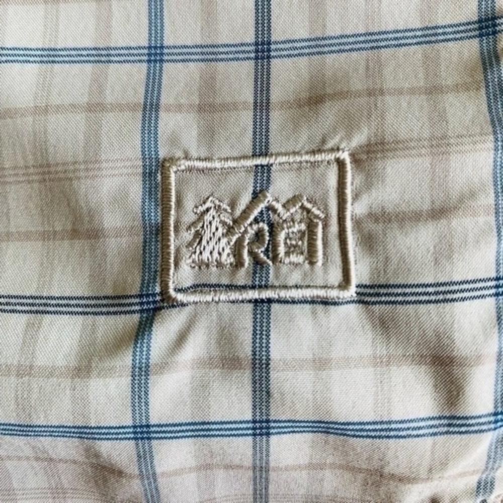 REI Men's Plaid Hiking Shirt M Long Sleeve Tan Blue Wrinkle Resistant VG - Picture 7 of 7